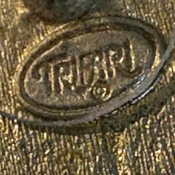 Vintage Trifari Gold Tone & Off-White Cabochon Earrings For Pierced Ears - Picture 4 of 7